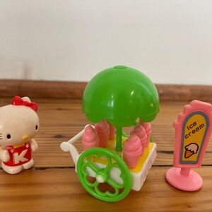 Rare Vintage 1976 Hello Kitty Ice Cream Stand Playset w/ Case Toho Sanrio